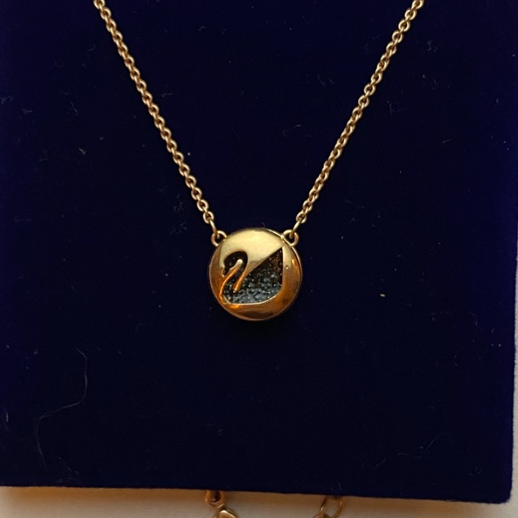 Swarovski Round Swan Pendant - Picture 6 of 6